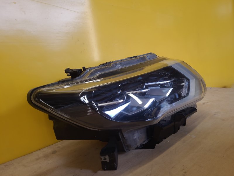 Фара правая X-TRAIL/ROGUE T32 13-20