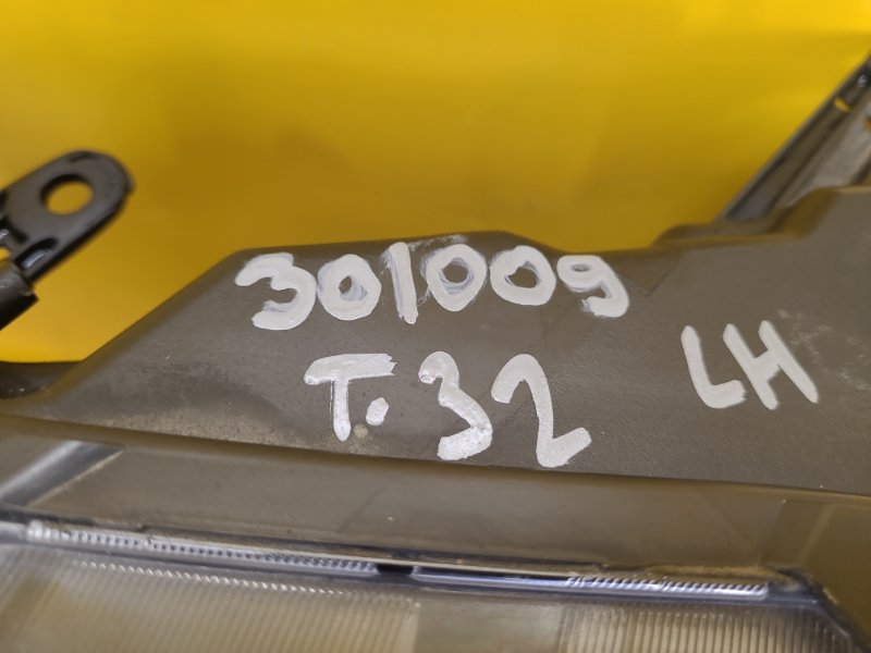 Фара левая X-TRAIL/ROGUE T32 13-20