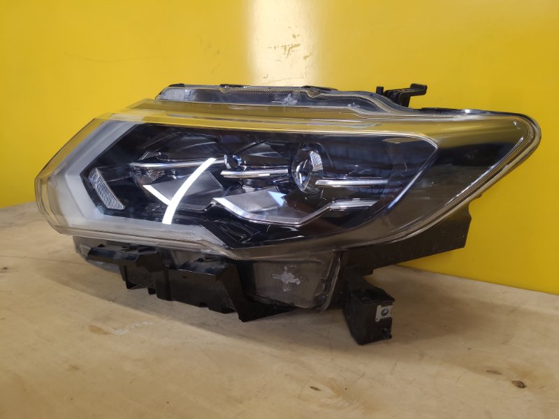 Фара левая X-TRAIL/ROGUE T32 13-20