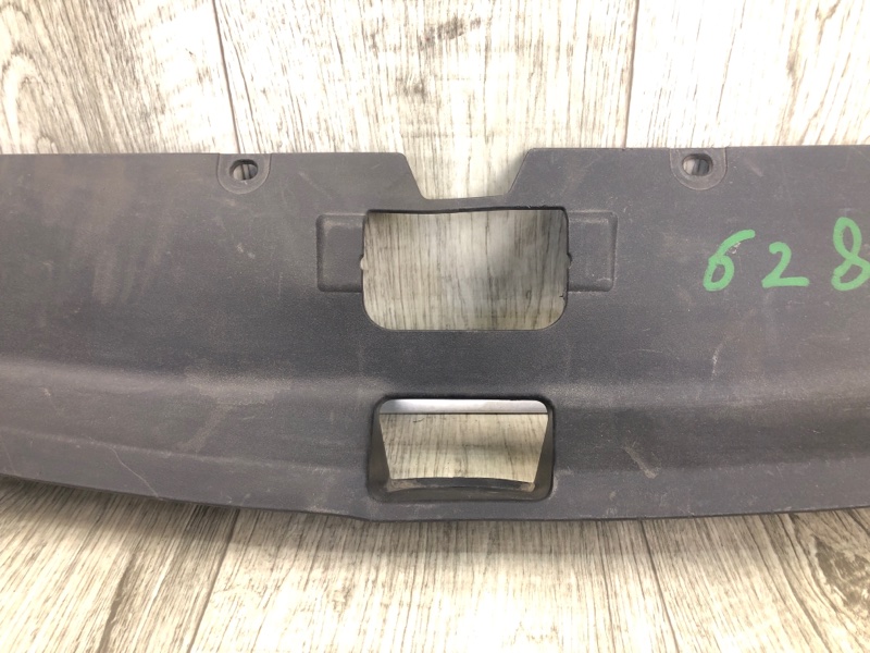 Накладка замка капота OUTLANDER XL 05-13 2010 3.0 6B31