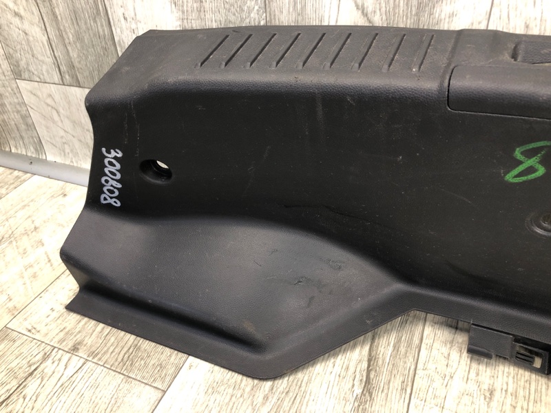 Накладка на порог багажника FIESTA 08-17 2017 1.6 C16HDEZ Накладка на порог багажника FIESTA 08-17 2017 1.6 C16HDEZ