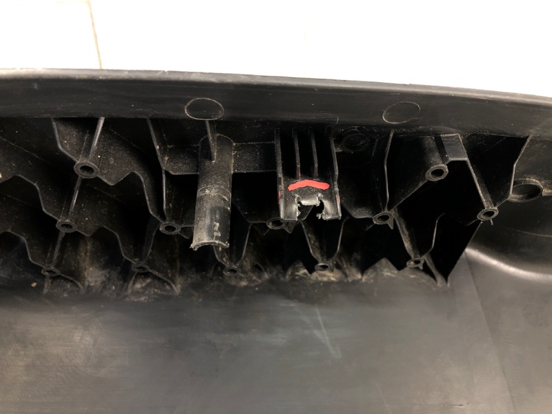 Накладка на порог багажника FIESTA 08-17 2017 1.6 C16HDEZ Накладка на порог багажника FIESTA 08-17 2017 1.6 C16HDEZ