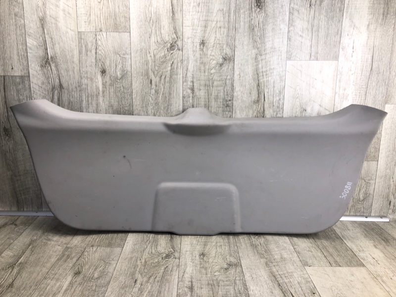 Накладка двери багажника TOYOTA VENZA 09-16 2009 3.5 2GR-FE 647800T010B0 Б/У