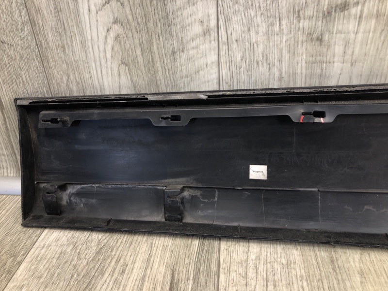 Накладка двери задняя правая VENZA 09-16 2009 3.5 2GR-FE