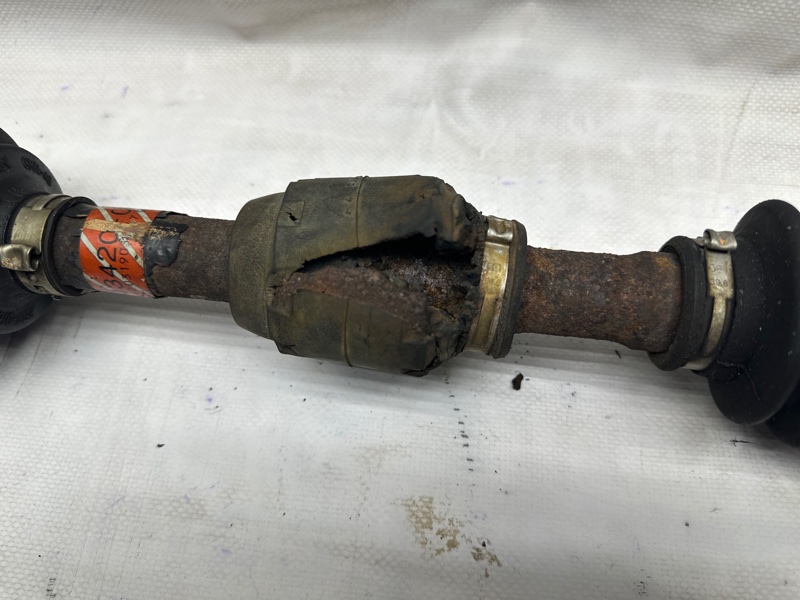 Привод передний левый CAMRY 30 02-06 2003 30 2.4 2AZFE