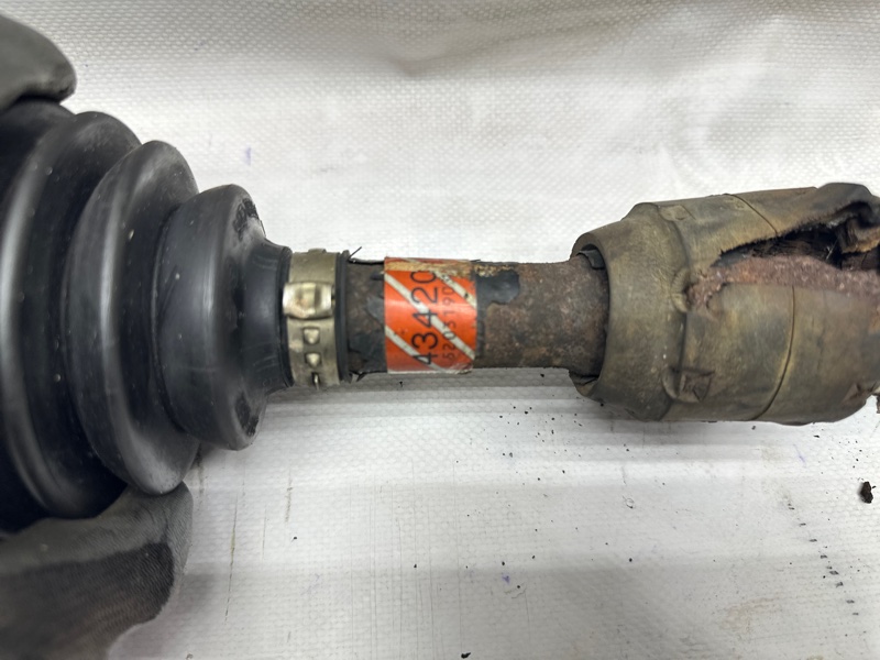 Привод передний левый CAMRY 30 02-06 2003 30 2.4 2AZFE