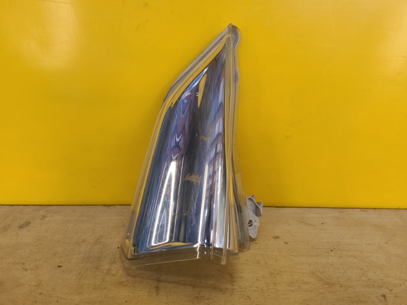 Указатель поворота передний правый NISSAN LEAF 10-17 26180-3NL0A Б/У