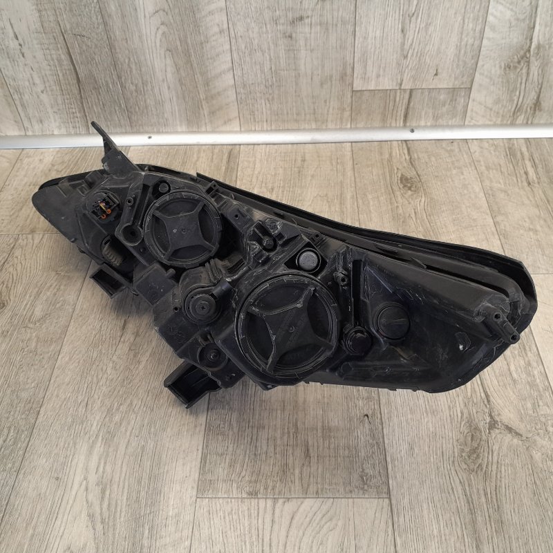 Фара правая HYUNDAI SONATA LF 2014- LF 2.0 G4NG Фара правая HYUNDAI SONATA LF 2014- LF 2.0 G4NG