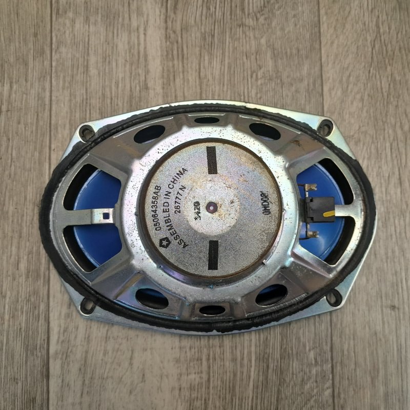 Динамик передний правый DODGE DURANGO 11- (WD) Динамик передний правый DODGE DURANGO 11- (WD)