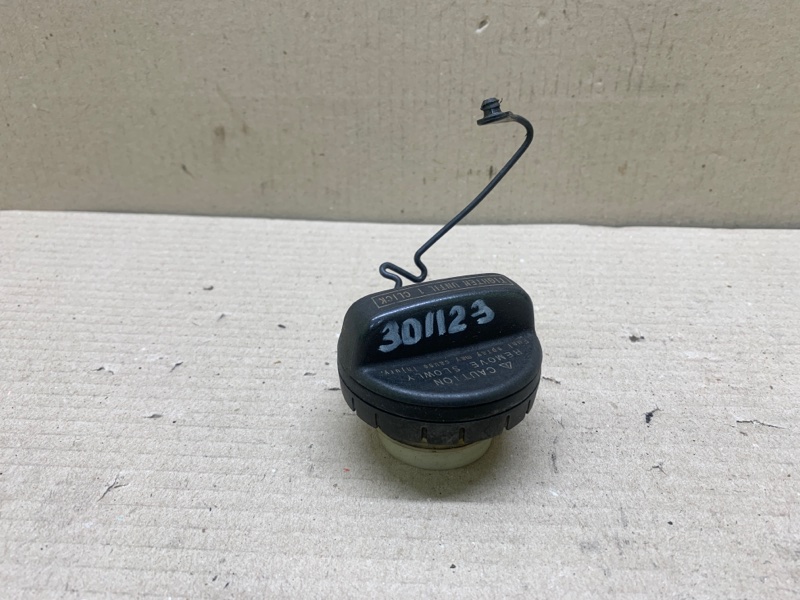 Крышка топливного бака TOYOTA CAMRY 40 06-11 2009 3.5 2GR-FE 77300-06040 Б/У