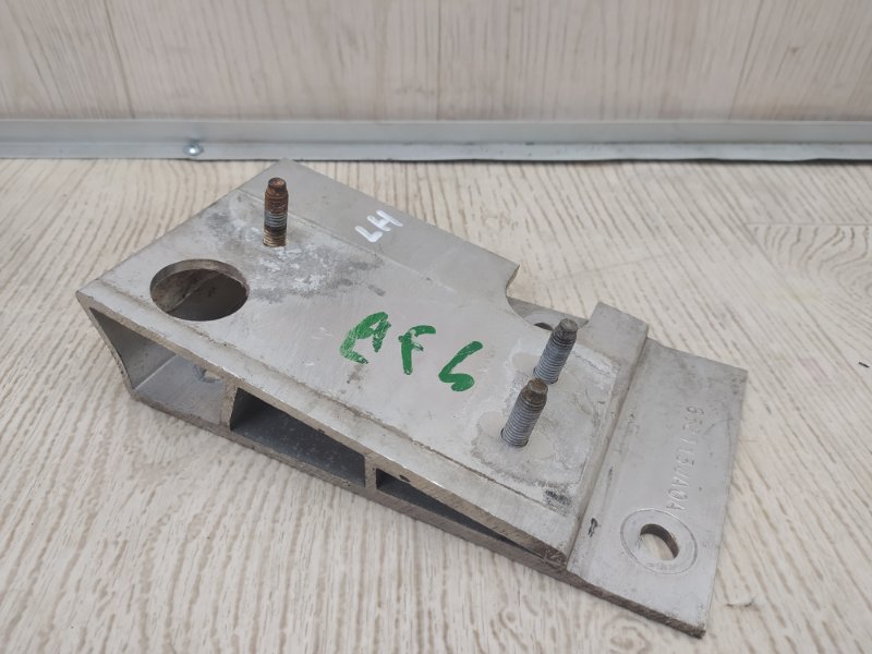 Кронштейн усилителя заднего бампера левый NISSAN PATHFINDER R52 12-21 2015 R52 3.5 VQ35DE 852113JA0A Б/У