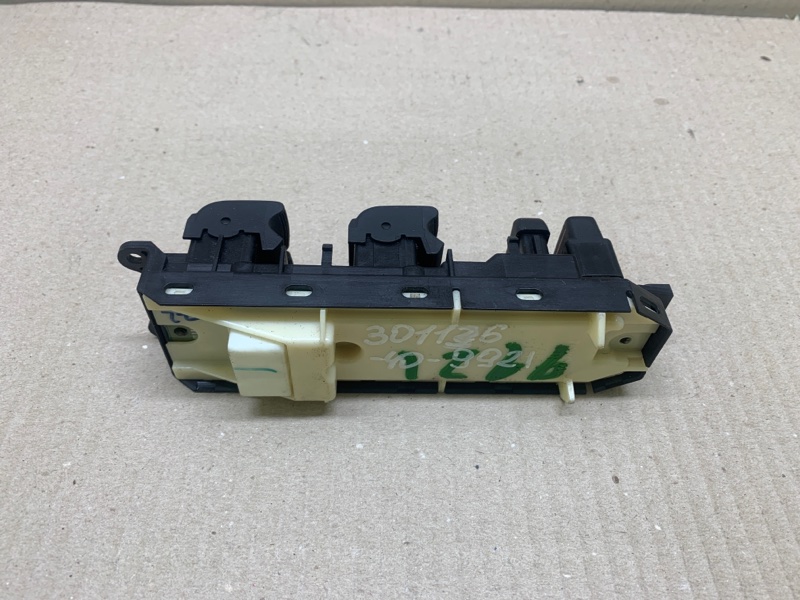 Блок управления стеклоподъемниками передний левый CAMRY 40 06-11 2009 3.5 2GR-FE