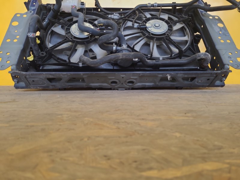 Панель передняя PRIUS - 30 09-17