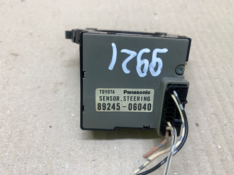 Датчик угла поворота руля TOYOTA CAMRY 40 06-11 3.5 2GR-FE