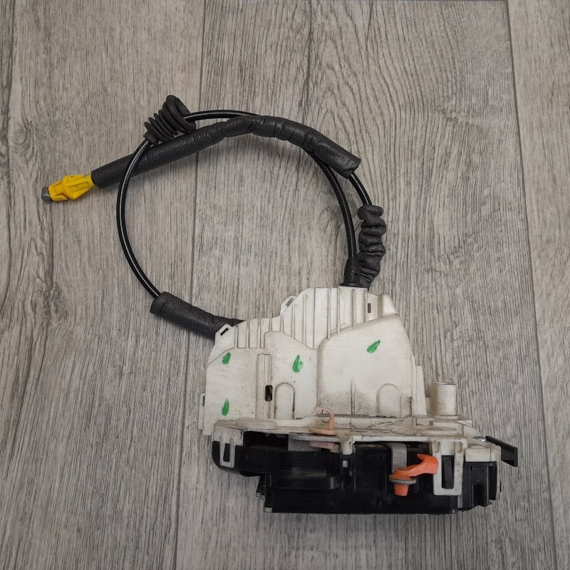 Замок двери передний левый DODGE DURANGO 11- (WD) 4589921AD Б/У