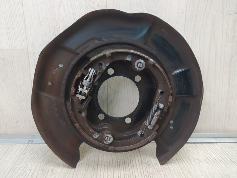 Тормозной механизм задний правый NISSAN PATHFINDER R52 12-21 2015 R52 3.5 VQ35DE 440003JA0D Б/У