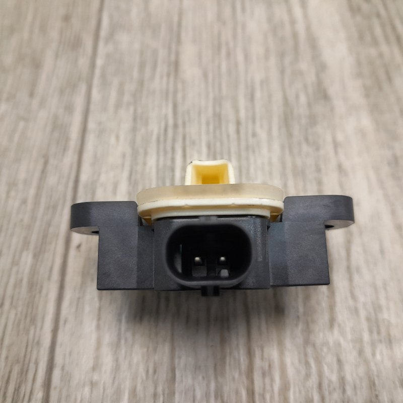 Датчик удара передний DURANGO 11- (WD) Датчик удара передний DURANGO 11- (WD)