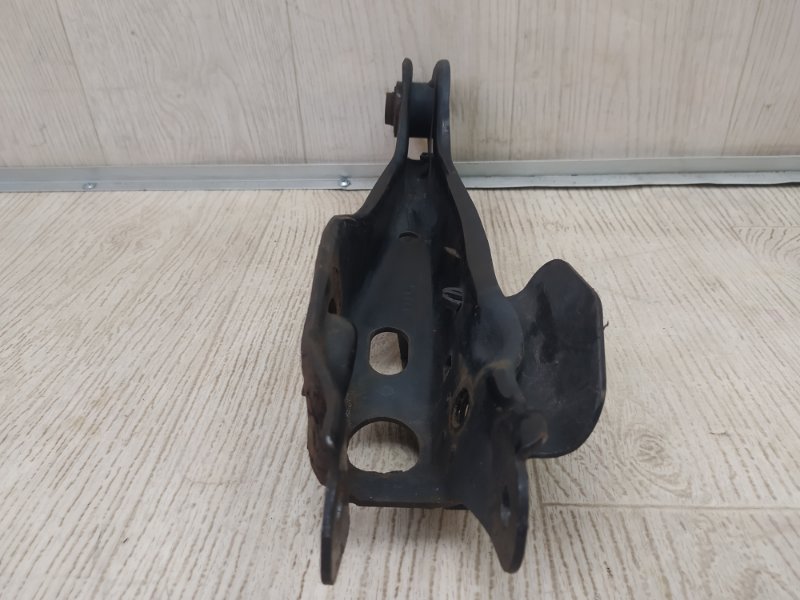 Рычаг задней подвески поперечный правый PATHFINDER R52 12-21 2015 R52 3.5 VQ35DE