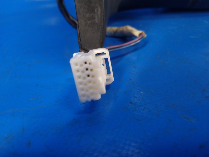 Зеркало левое SENTRA B17 12-21 2013 1.8 MRA8DE Зеркало левое SENTRA B17 12-21 2013 1.8 MRA8DE