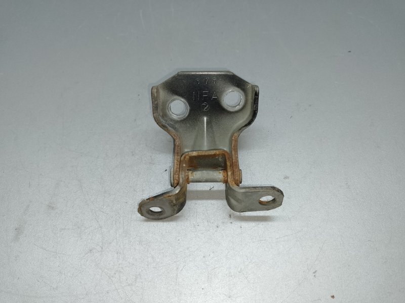 Петля двери нижняя передняя левая SUBARU IMPREZA 11-17 2012 GJ 2.0 FB20B 60079AG001 Б/У