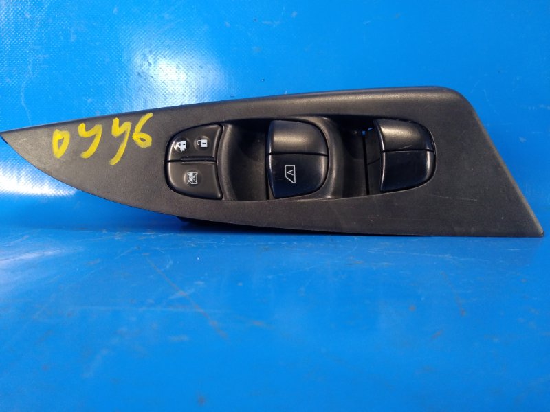 Блок управления стеклоподъемниками NISSAN SENTRA B17 12-21 2013 1.8 MRA8DE 25401-3SH1A Б/У