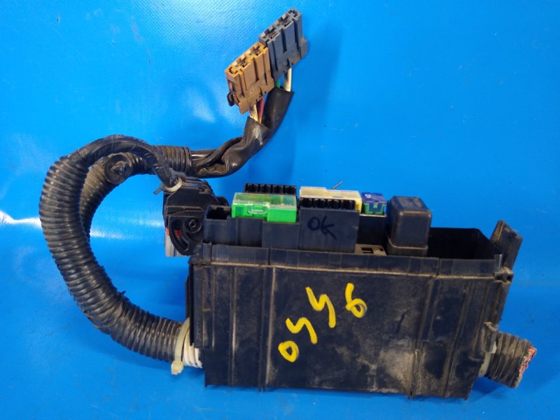 Блок предохранителей моторный отсек NISSAN SENTRA B17 12-21 2013 1.8 MRA8DE 24382-EW70B Б/У