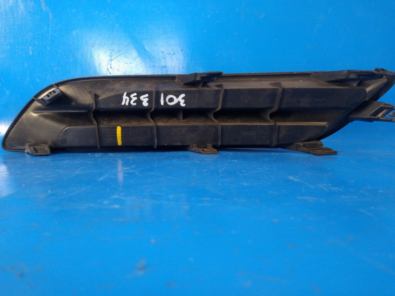 Накладка противотуманной фары передняя левая SENTRA B17 12-21 2013 1.8 MRA8DE