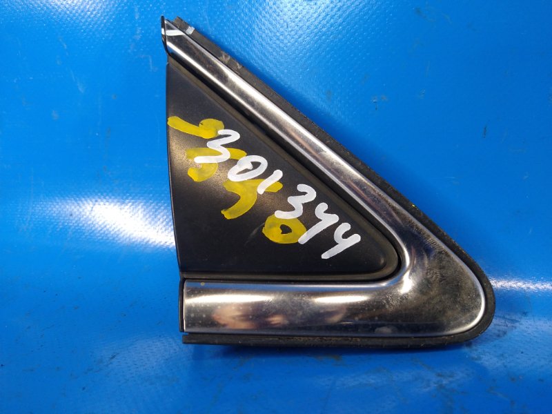 Запчасть молдинг на крыло передний правый NISSAN SENTRA B17 12-21 2013 1.8 MRA8DE 96318-3SG0A Б/У Молдинг на крыло передний правый NISSAN SENTRA B17 12-21 2013 1.8 MRA8DE 96318-3SG0A Б/У