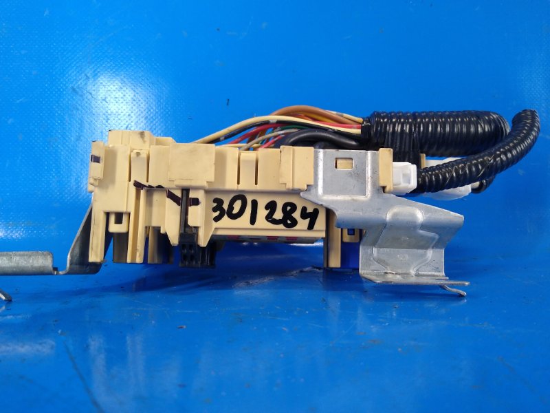 Блок предохранителей салон SENTRA B17 12-21 2013 1.8 MRA8DE