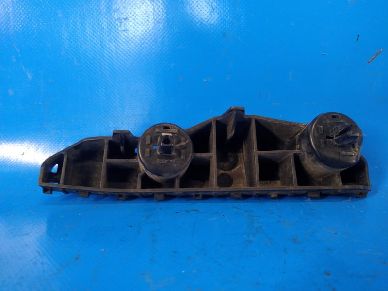 Кронштейн переднего бампера (на крыле) правый SENTRA B17 12-21 2013 1.8 MRA8DE