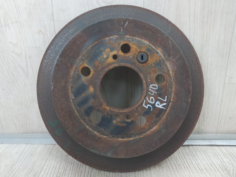 Запчасть тормозной диск задний задний TOYOTA VENZA 09-16 2009 3.5 2GR-FE 424310T010 Б/У Тормозной диск задний задний TOYOTA VENZA 09-16 2009 3.5 2GR-FE 424310T010 Б/У