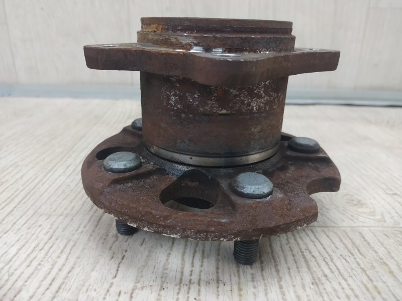 Ступица задняя VENZA 09-16 2009 3.5 2GR-FE Ступица задняя VENZA 09-16 2009 3.5 2GR-FE