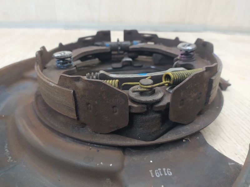 Тормозной механизм задний правый VENZA 09-16 2009 3.5 2GR-FE Тормозной механизм задний правый VENZA 09-16 2009 3.5 2GR-FE