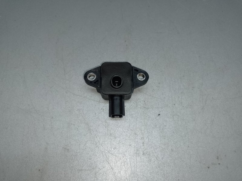 Датчик удара передний левый ACCENT RB 10- 2015 1.6 G4FD Датчик удара передний левый ACCENT RB 10- 2015 1.6 G4FD