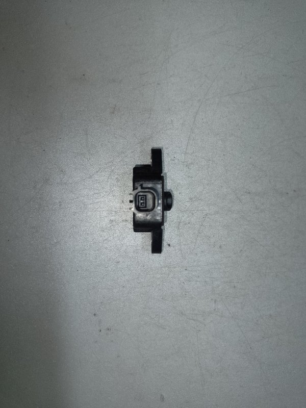 Датчик удара передний левый HYUNDAI ACCENT RB 10- 1.6 G4FD Датчик удара передний левый HYUNDAI ACCENT RB 10- 1.6 G4FD