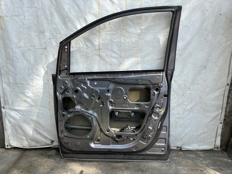 Дверь передняя правая SIENNA 11-16 2012 3.5 2GR-FE Дверь передняя правая SIENNA 11-16 2012 3.5 2GR-FE