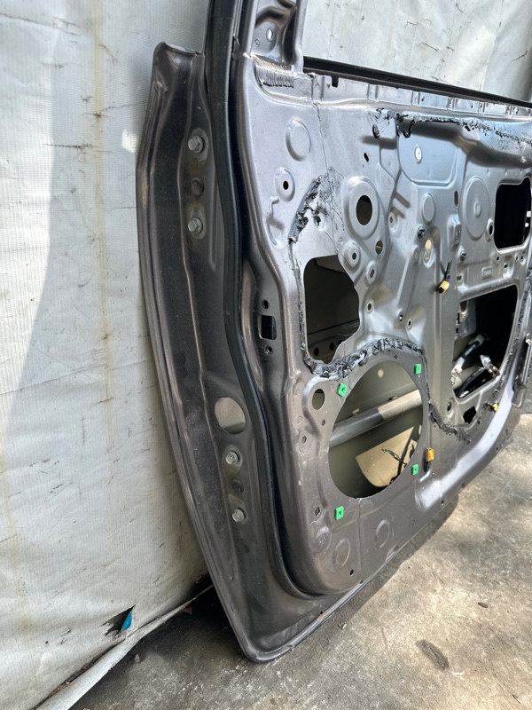 Дверь передняя правая SIENNA 11-16 2012 3.5 2GR-FE Дверь передняя правая SIENNA 11-16 2012 3.5 2GR-FE