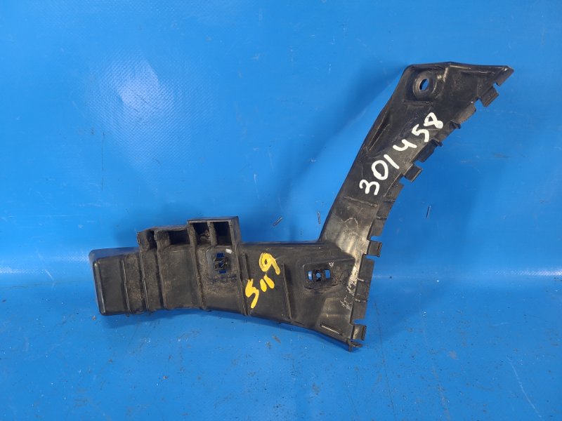 Кронштейн заднего бампера правый SUZUKI SX4 06-13 2008 2.0 J20A 71821-80J00 Б/У