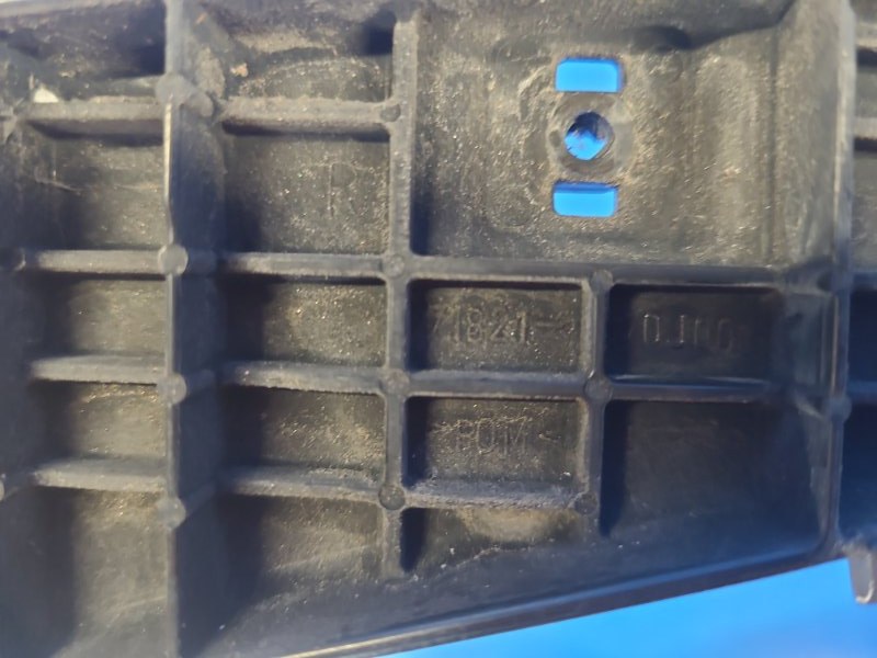 Кронштейн заднего бампера правый SUZUKI SX4 06-13 2.0 J20A