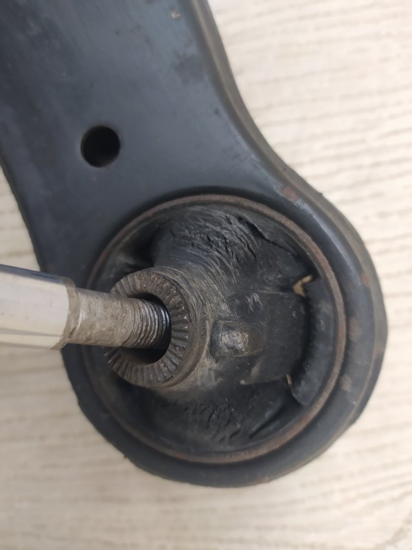 Рычаг передней подвески нижний передний правый VENZA 09-16 2009 3.5 2GR-FE