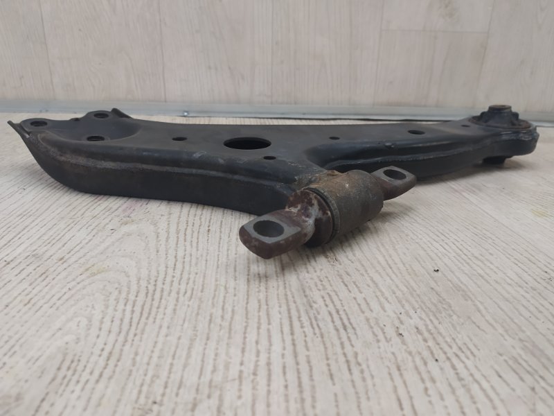 Рычаг передней подвески нижний передний левый VENZA 09-16 2009 3.5 2GR-FE