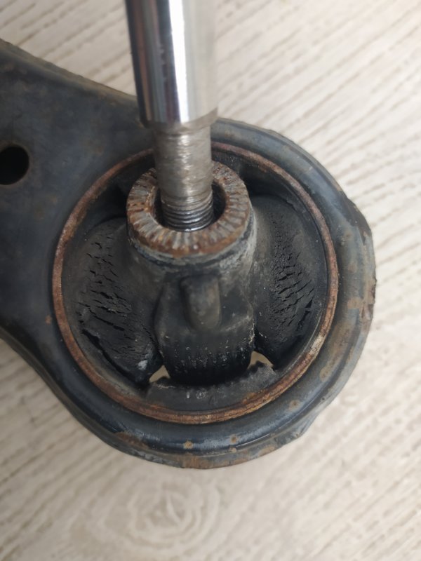 Рычаг передней подвески нижний передний левый VENZA 09-16 2009 3.5 2GR-FE