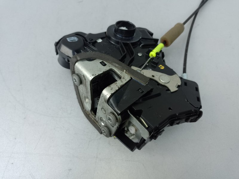 Замок двери передний левый TOYOTA CAMRY 40 06-11 2009 3.5 2GR-FE 69040-06180 Б/У