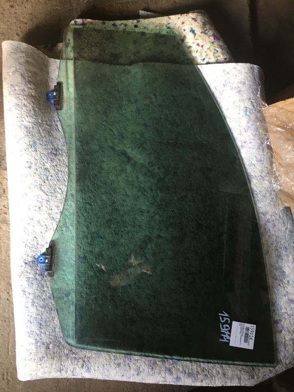 Стекло двери переднее левое TOYOTA SIENNA 11-16 2014 Внедорожник 3.5 68102-08051 Б/У