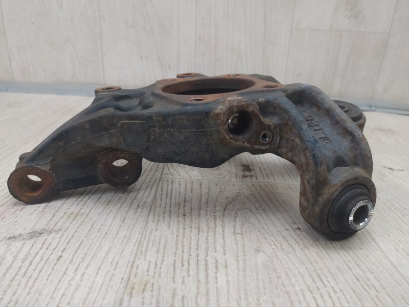 Цапфа задняя левая TOYOTA VENZA 09-16 3.5 2GR-FE