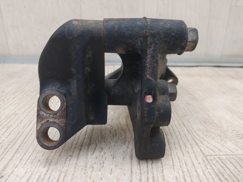 Кронштейн задний VENZA 09-16 2009 3.5 2GR-FE Кронштейн задний VENZA 09-16 2009 3.5 2GR-FE