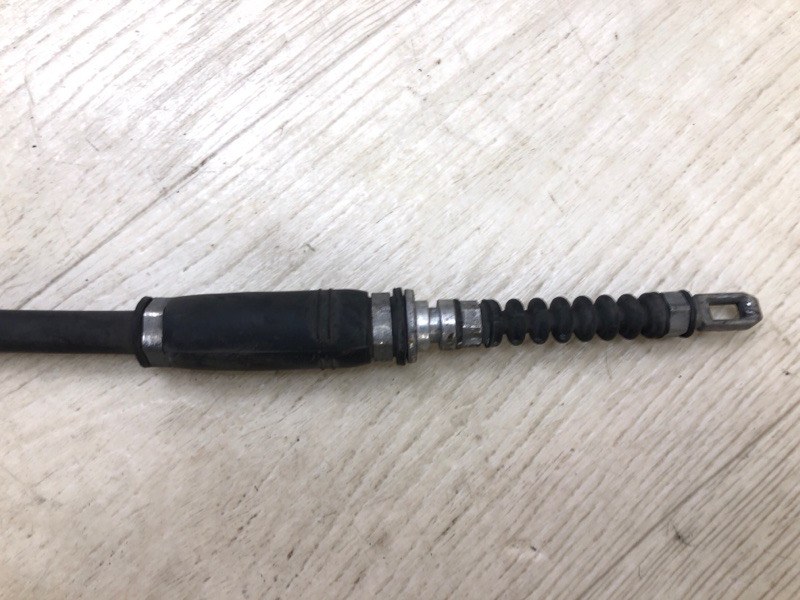 Трос стояночного тормоза задний левый NIRO 16- 2017 1.6 G4LE