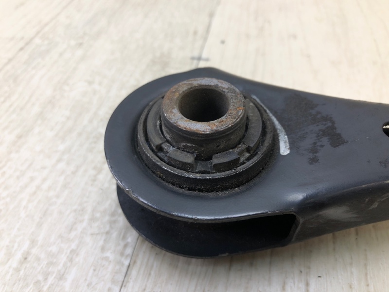 Рычаг задней подвески поперечный правый NIRO 16- 2017 1.6 G4LE