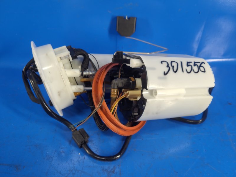 Топливный насос AUDI A6 (C7) 11-18 2011 CGXB 3.0T 4G0 919 051 C Б/У