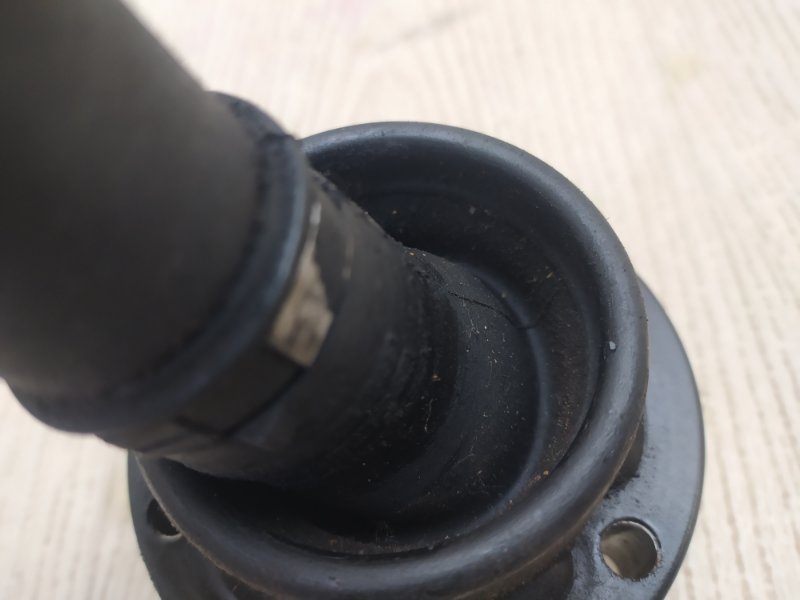 Карданный вал задний задний VENZA 09-16 2009 3.5 2GR-FE Карданный вал задний задний VENZA 09-16 2009 3.5 2GR-FE